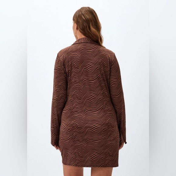 H&M Draped Shirt Dress – Brown Wave Pattern – XXL - Picture 3 of 13